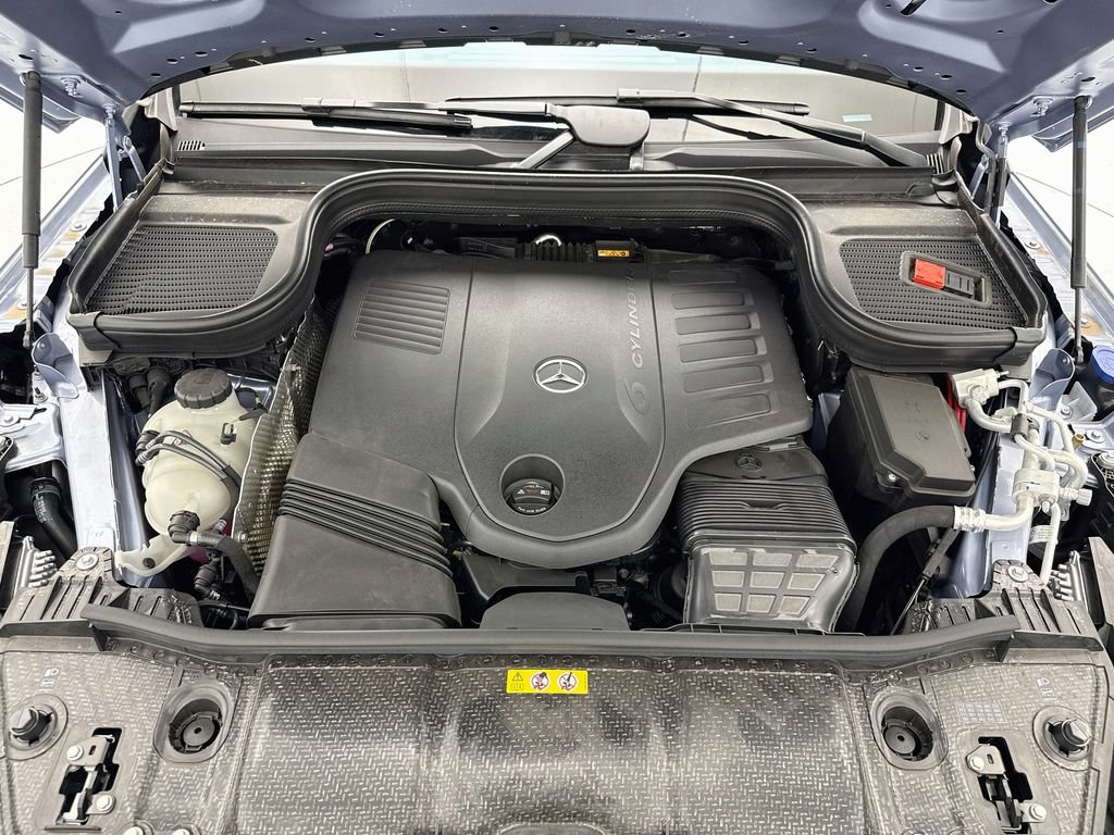 New 2026 Mercedes-Benz GLS 450 4MATIC image 28