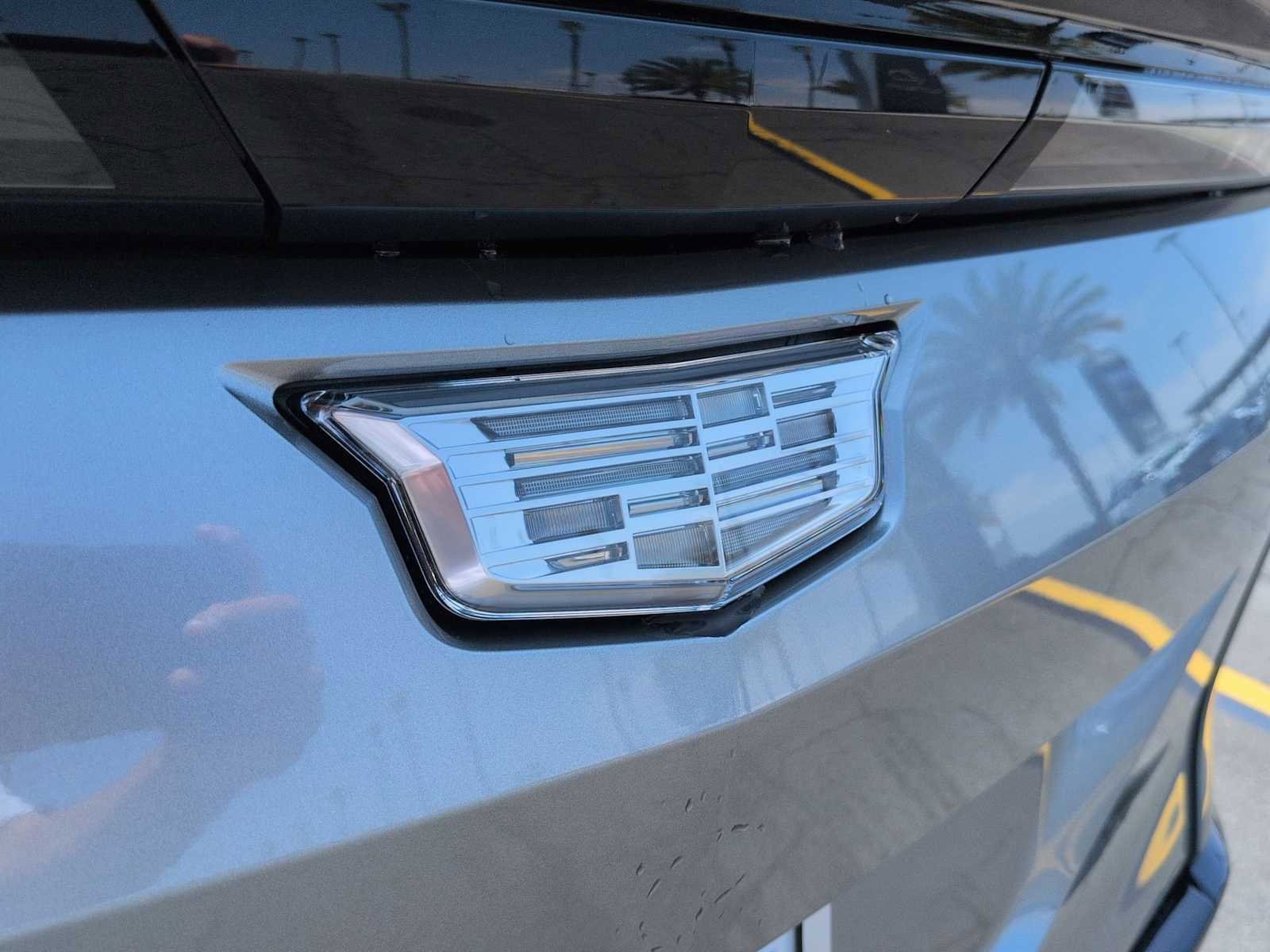 Used 2025 Cadillac Lyriq Sport AWD/4WD image 8