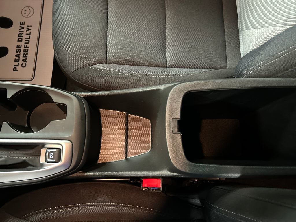 Used 2025 Chevrolet Trax LS FWD image 20
