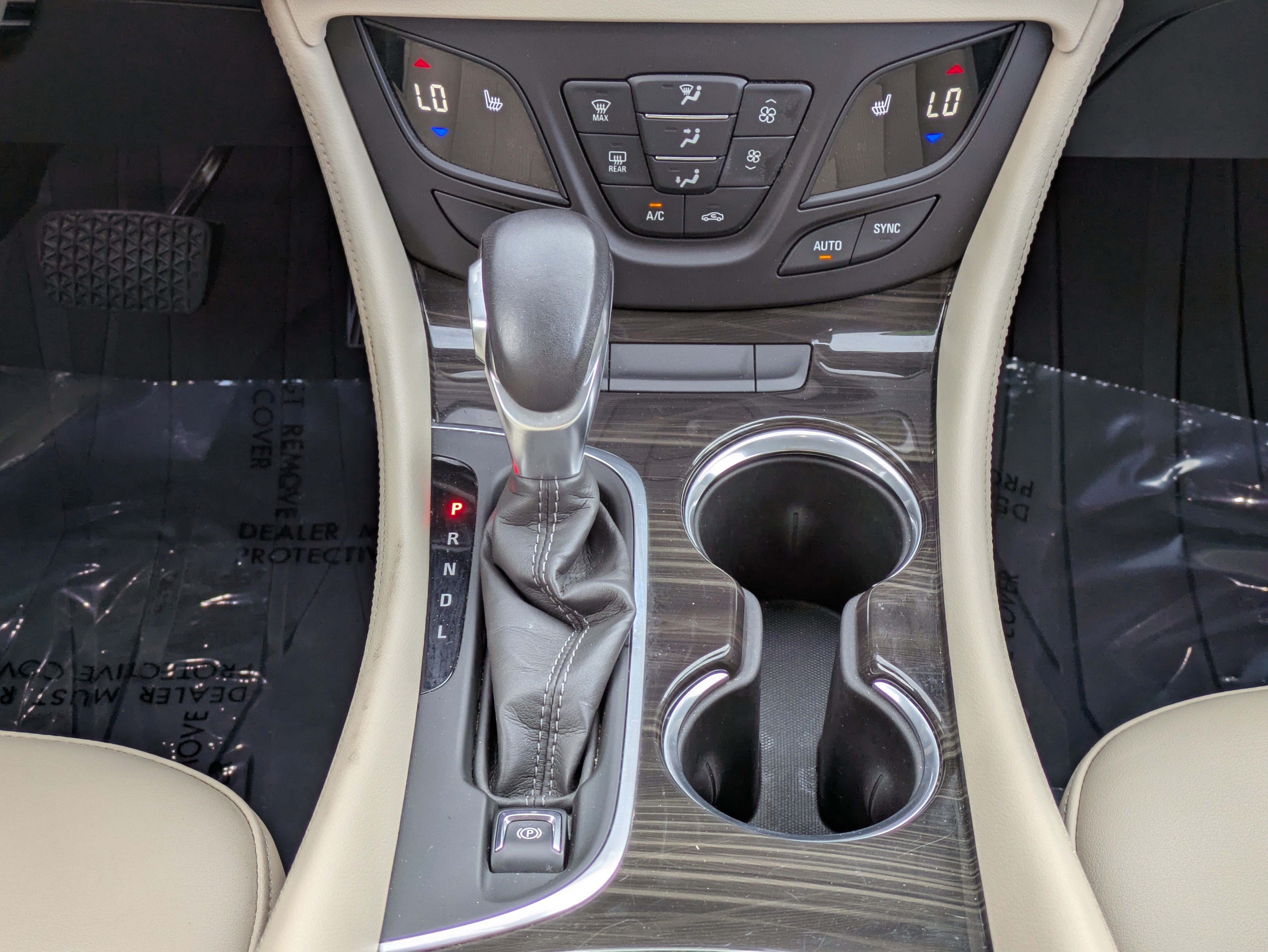 Used 2020 Buick Envision Preferred FWD image 17