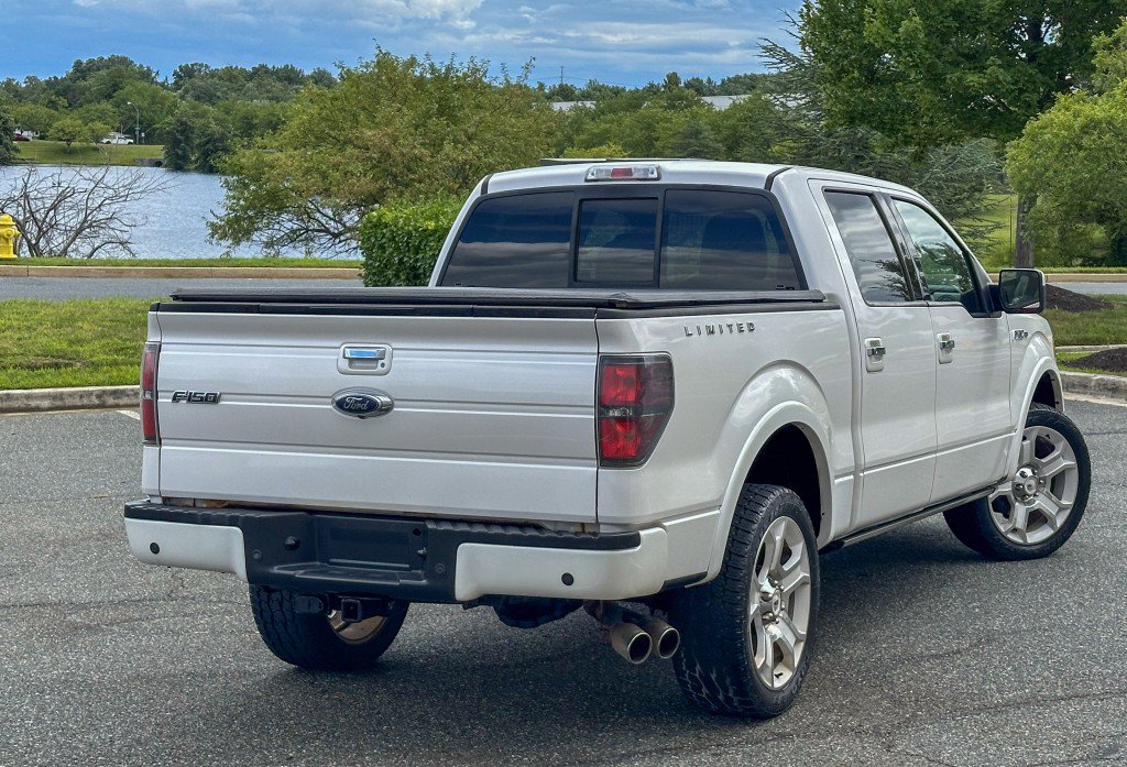 Used 2011 Ford F150 Lariat Limited AWD/4WD image 8