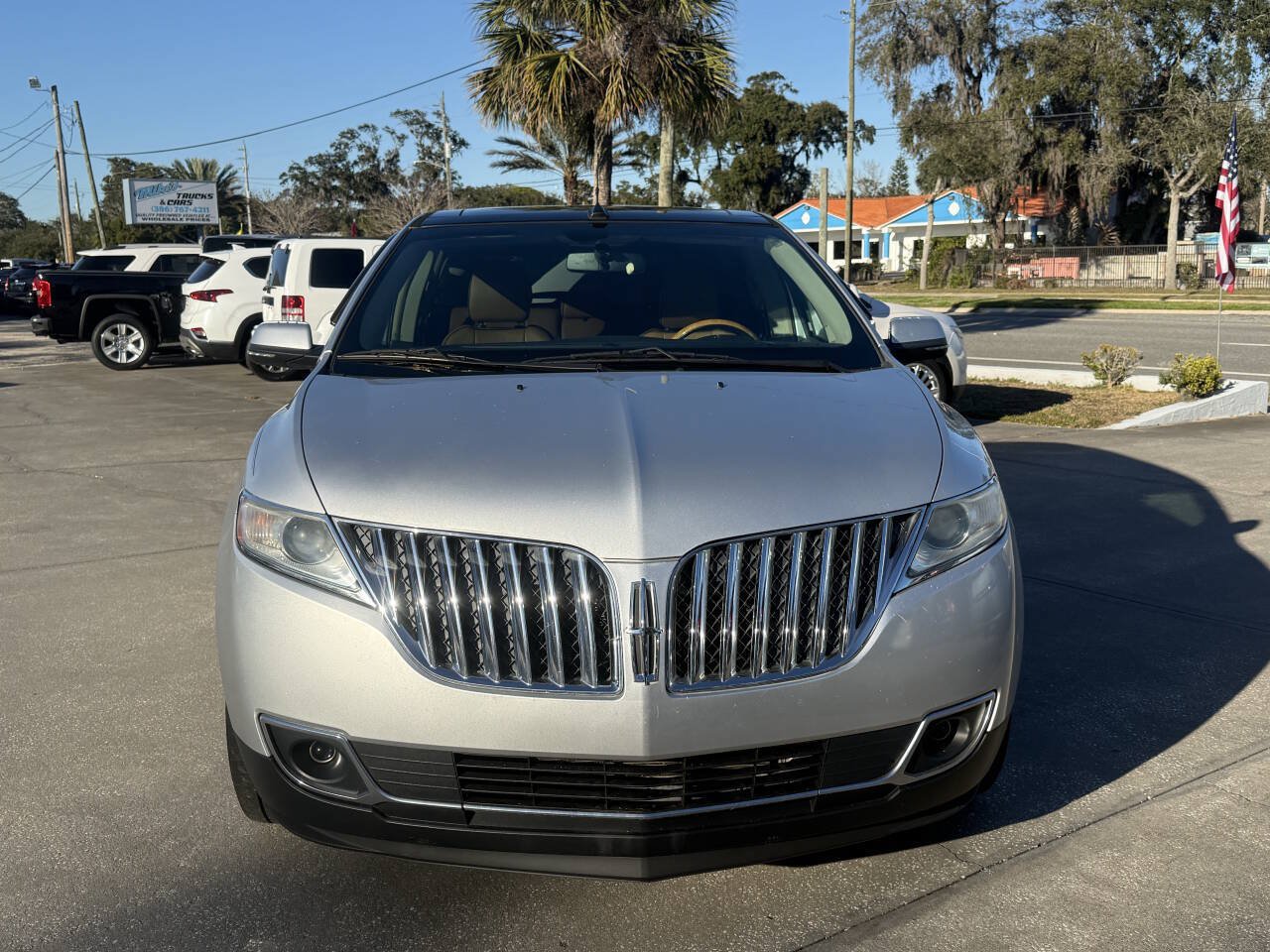 Used 2013 Lincoln MKX FWD image 6