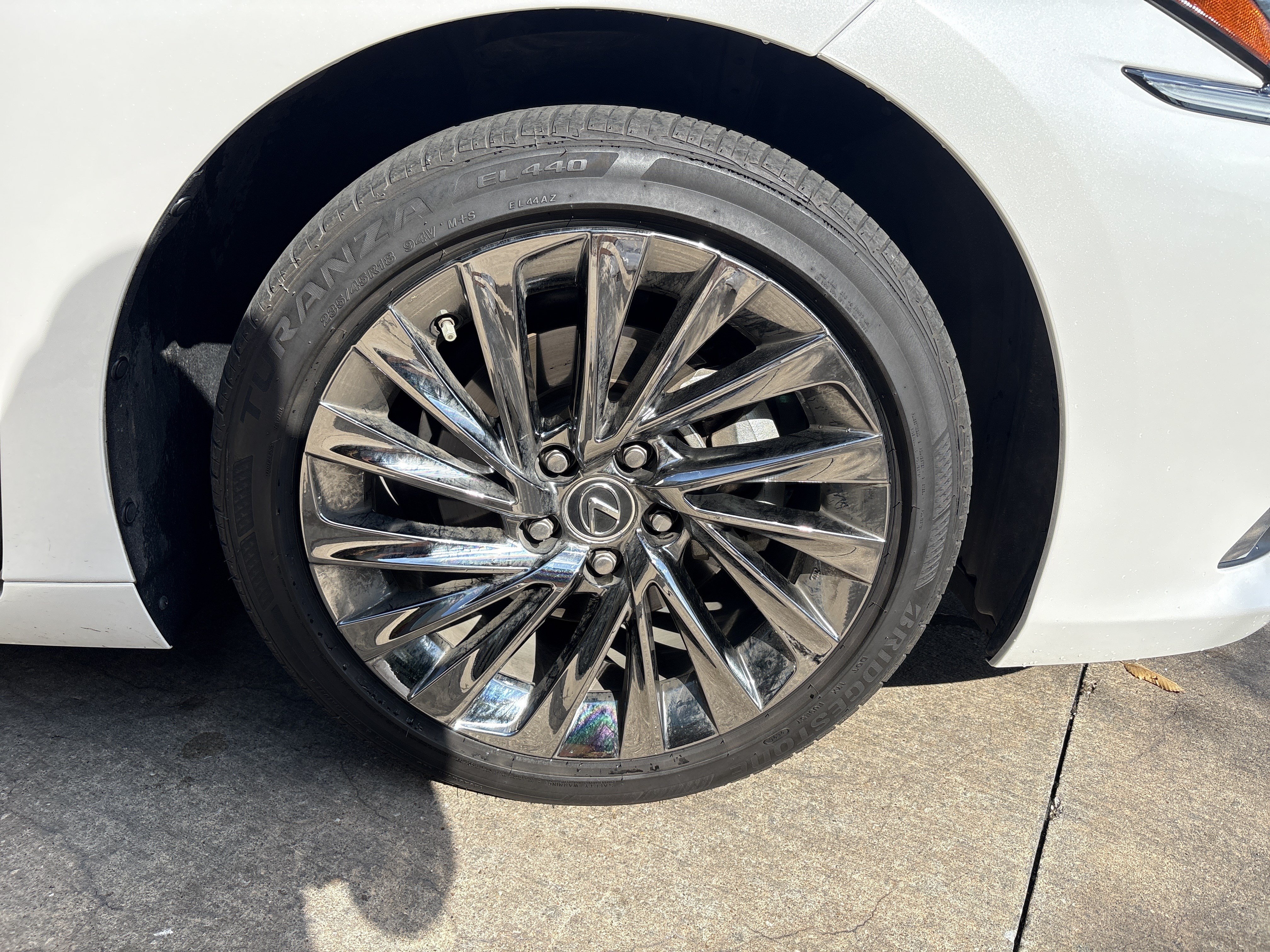 Certified 2025 Lexus ES 350 Ultra Luxury FWD image 13