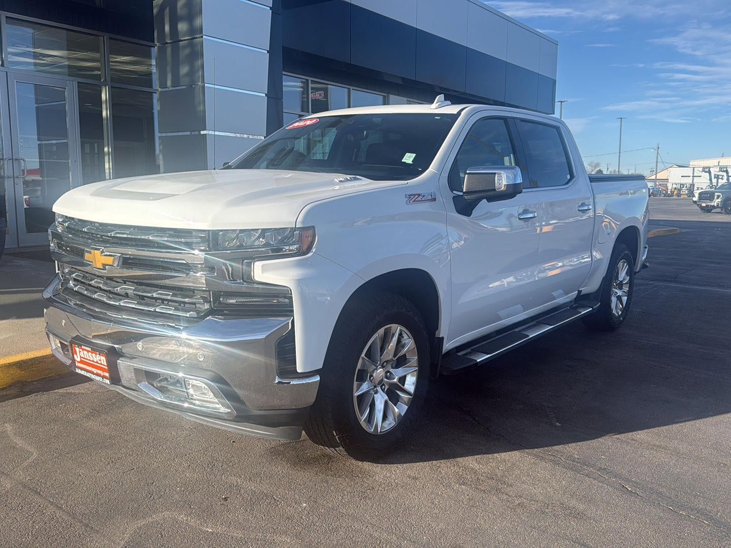 Used 2020 Chevrolet Silverado 1500 LTZ w/ LTZ Premium Package AWD/4WD image 11