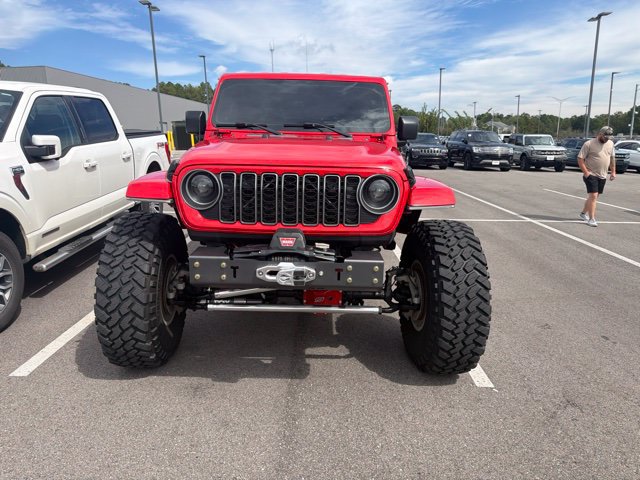 Used 2021 Jeep Gladiator Sport AWD/4WD image 2