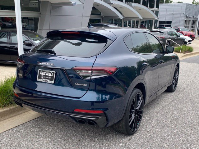 New 2024 Maserati Levante Trofeo AWD/4WD image 5