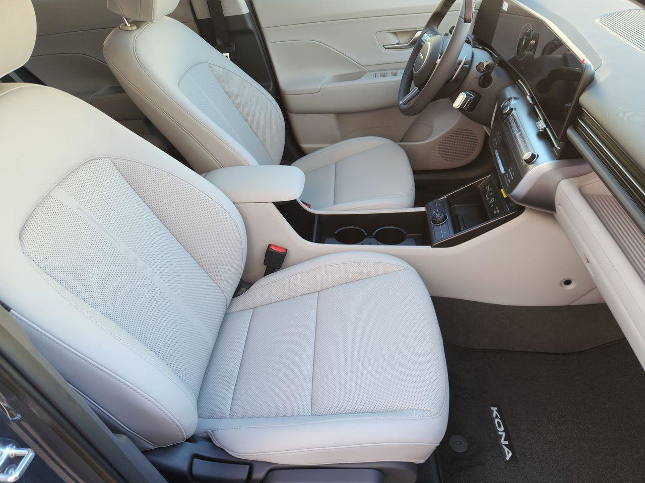 New 2026 Hyundai Kona SEL Premium FWD image 10
