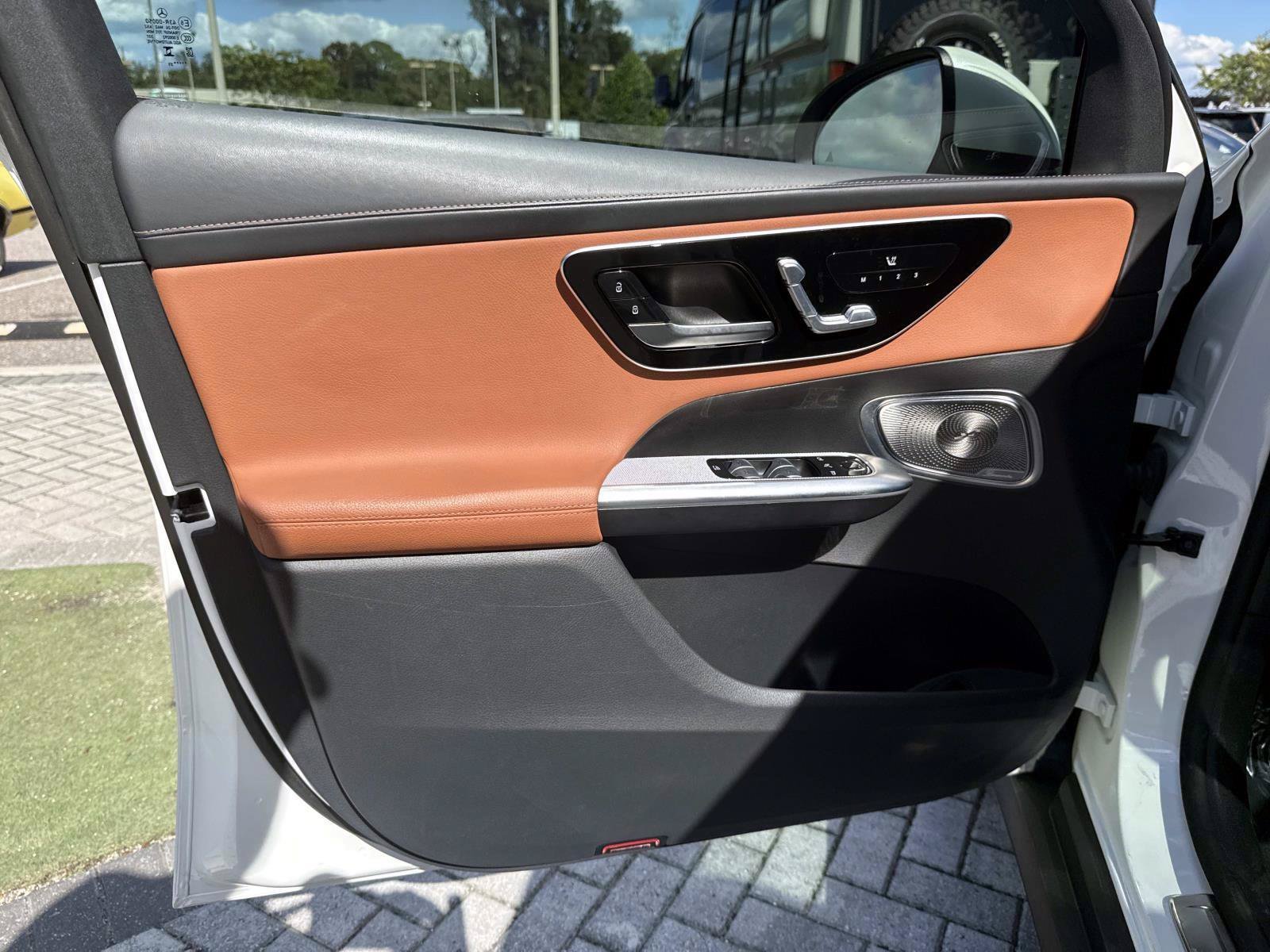 Certified 2023 Mercedes-Benz GLC 300 image 17