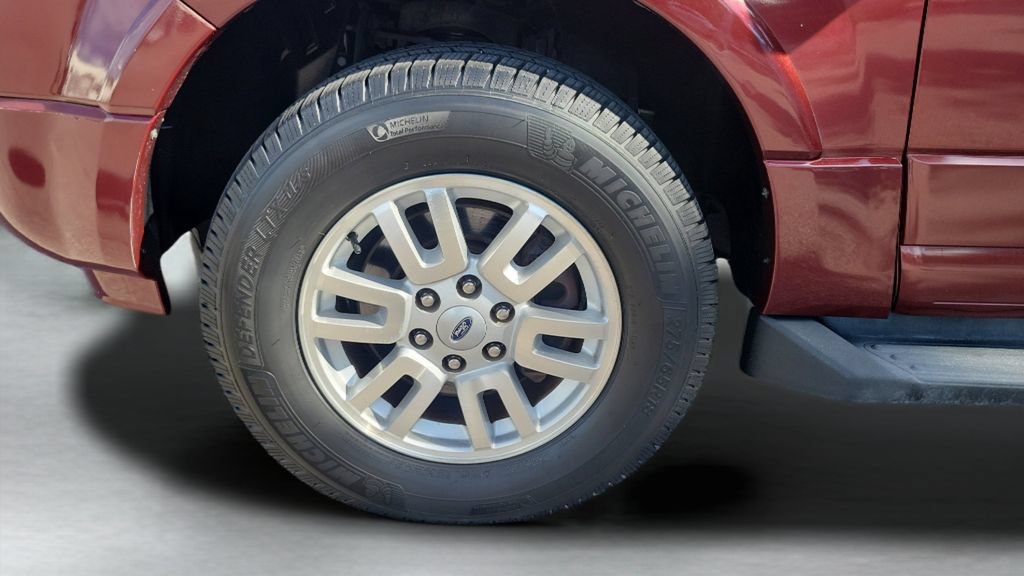 Used 2013 Ford Expedition XLT RWD image 23