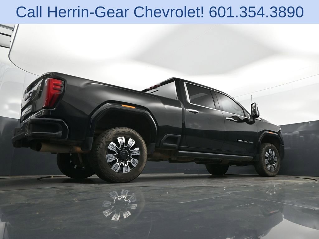 Used 2024 GMC Sierra 3500 Denali w/ Denali Reserve Package image 47