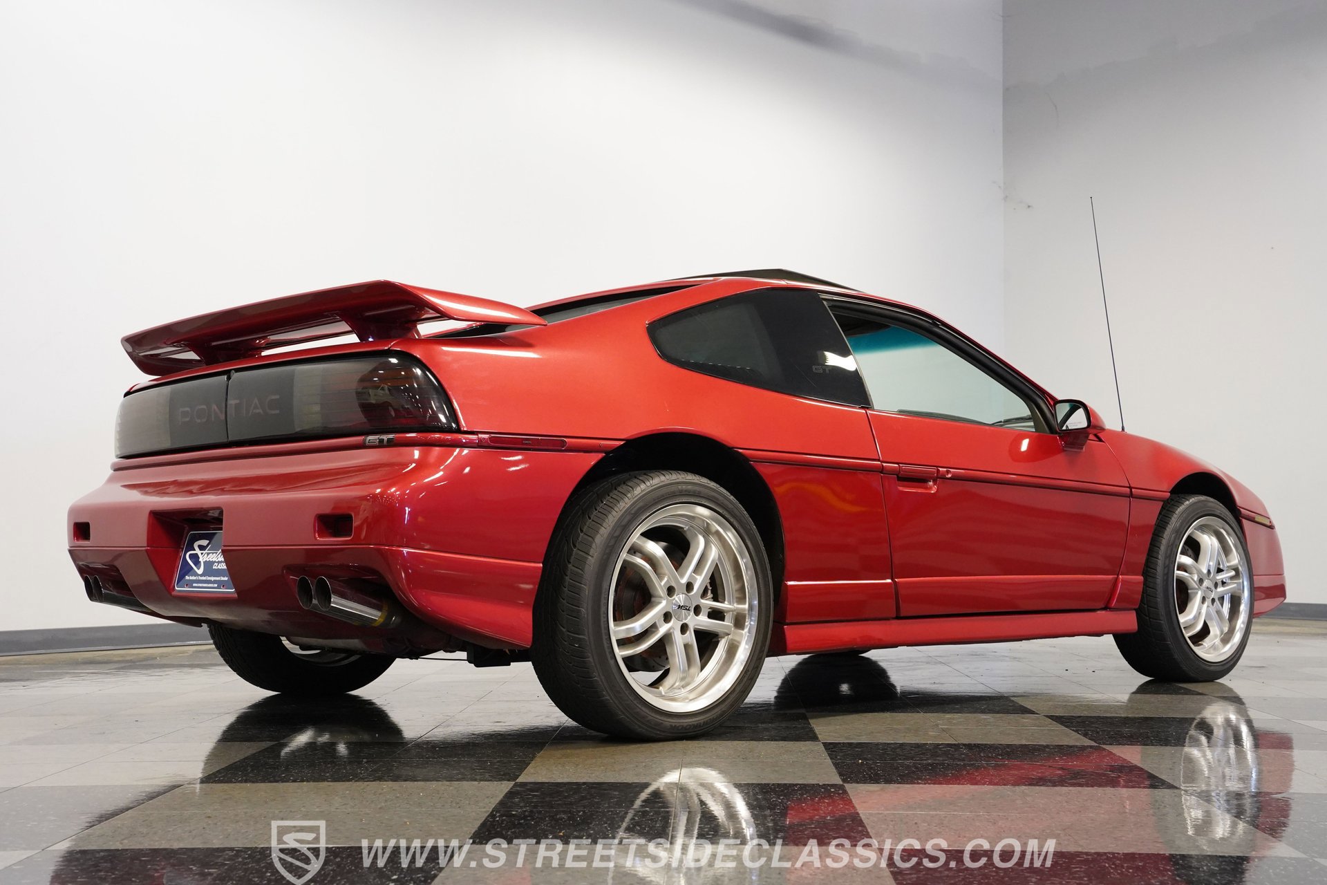 Used 1987 Pontiac Fiero GT RWD image 28