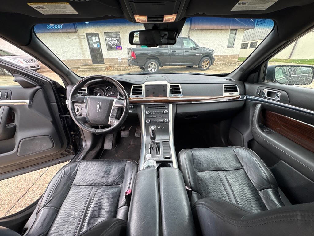 Used 2010 Lincoln MKS image 13