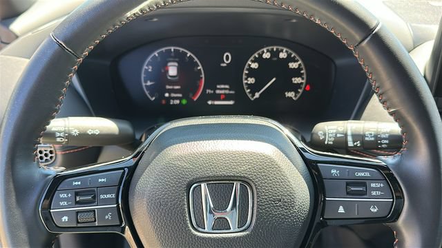 Used 2025 Honda HR-V Sport image 11