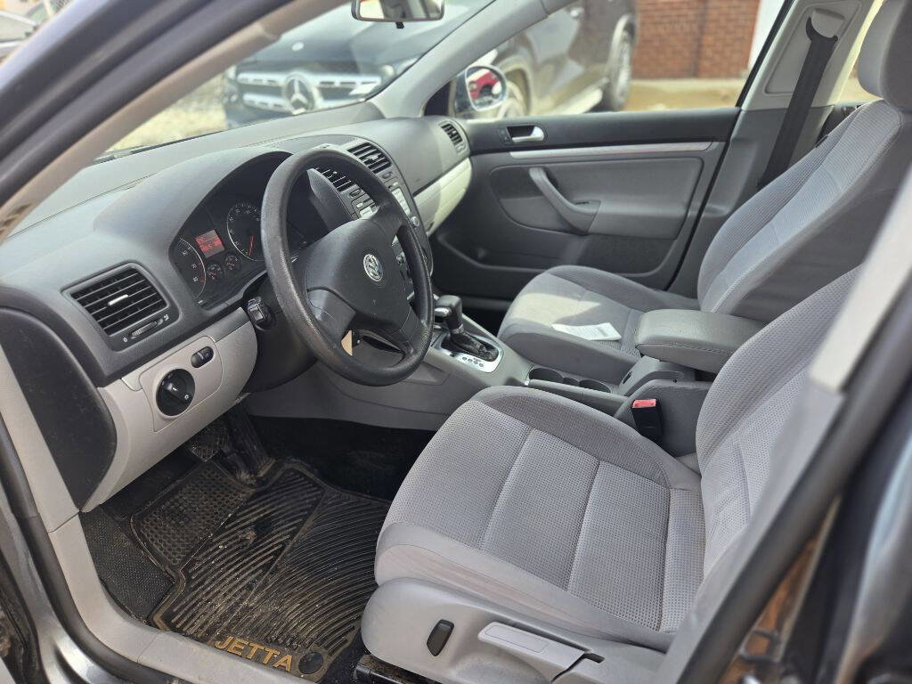 Used 2009 Volkswagen Jetta S image 16