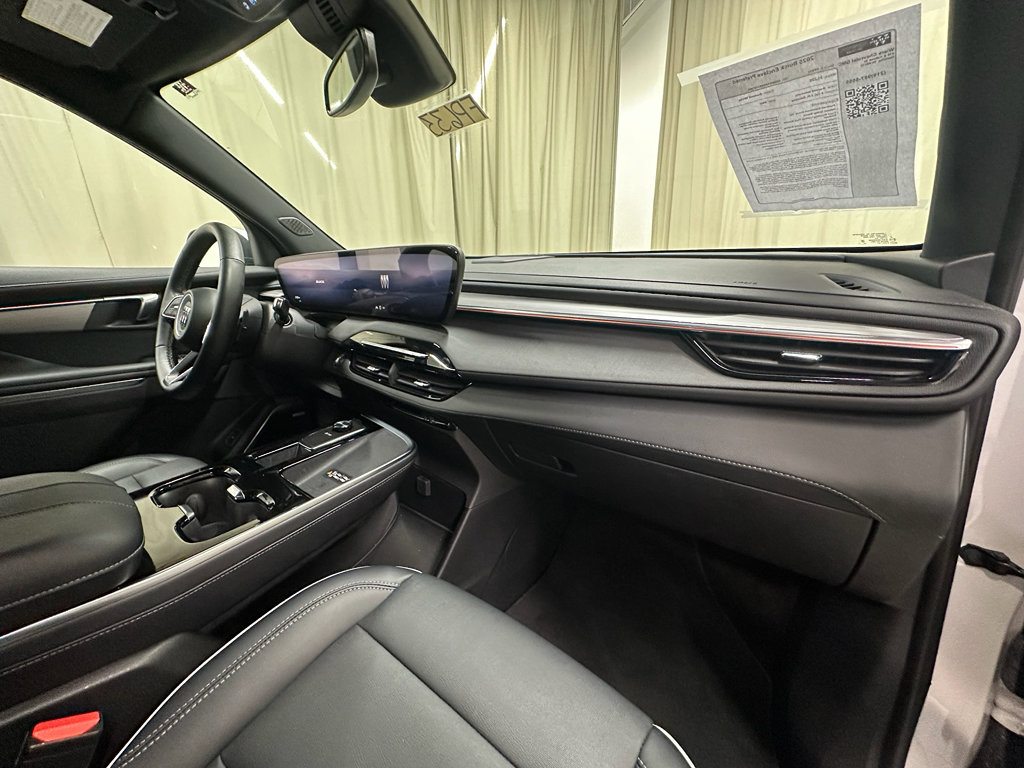 Certified 2025 Buick Enclave Preferred image 17