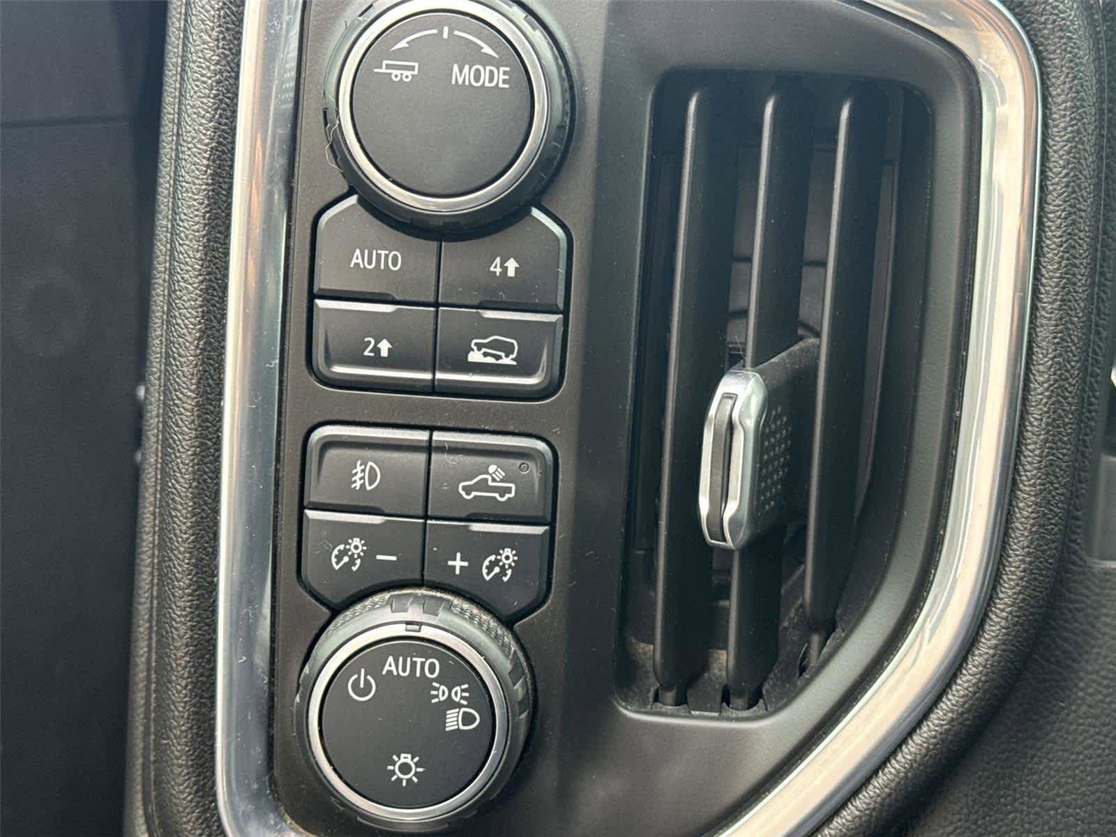 Used 2020 Chevrolet Silverado 1500 RST w/ All-Star Edition image 24