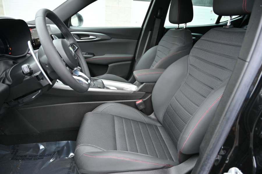 Used 2024 Dodge Hornet R/T w/ R/T Blacktop Package image 14