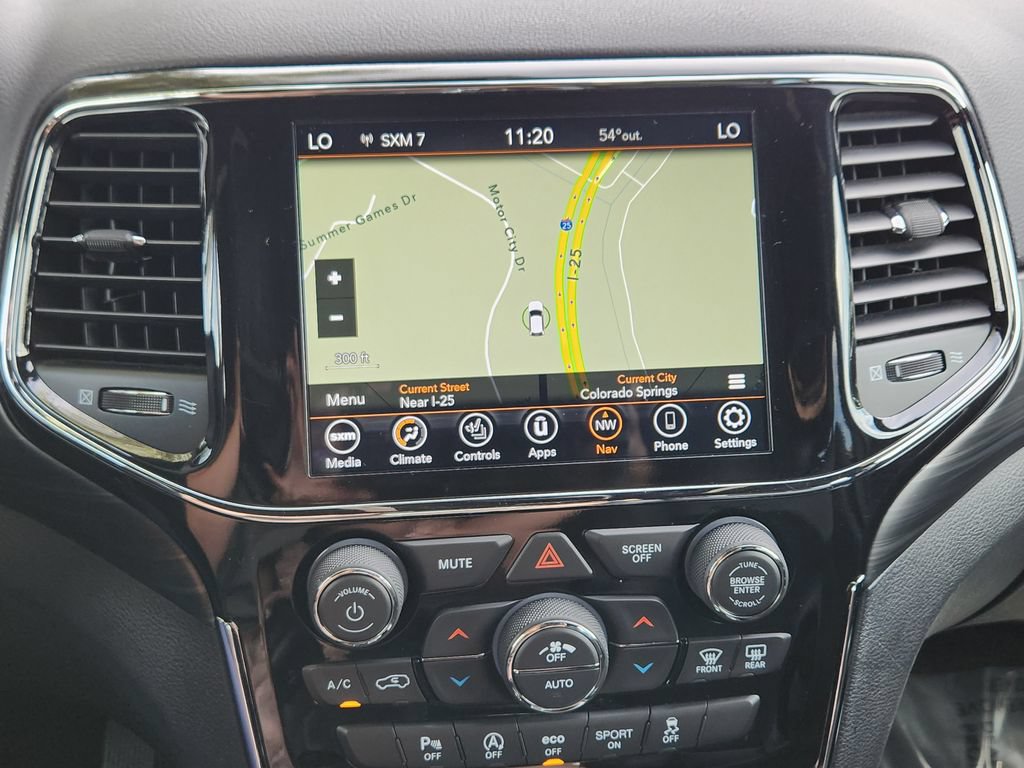 Used 2020 Jeep Grand Cherokee Altitude AWD/4WD image 8