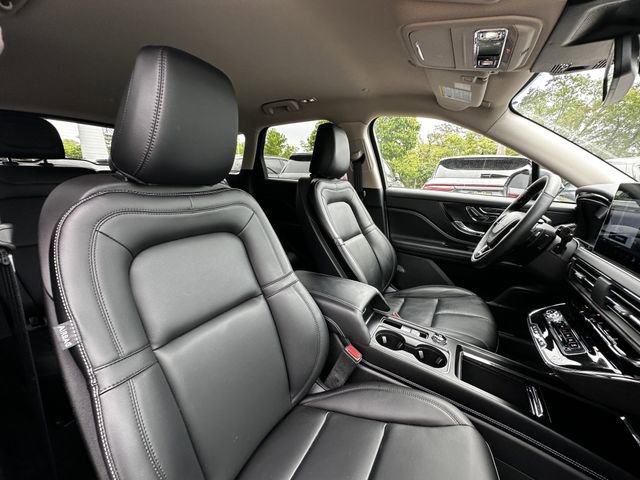 Certified 2024 Lincoln Corsair AWD image 35