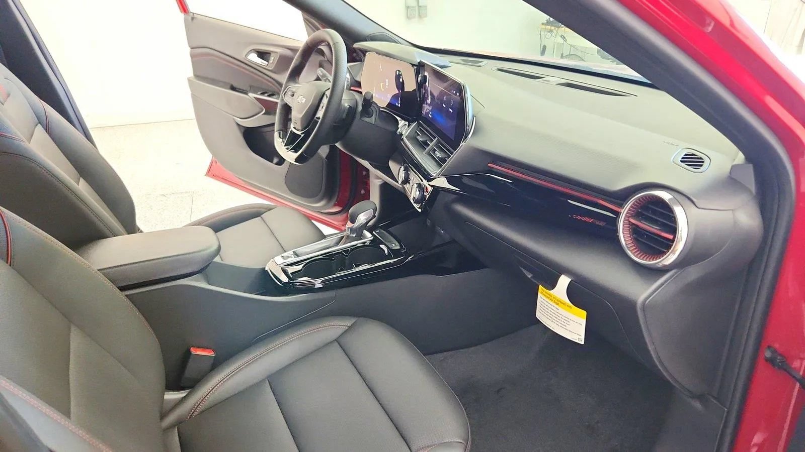 New 2026 Chevrolet Trax RS w/ Driver Confidence Package FWD image 28