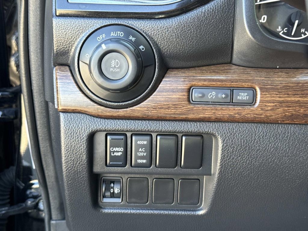 Certified 2022 Nissan Titan Platinum Reserve w/ Moonroof Package image 33