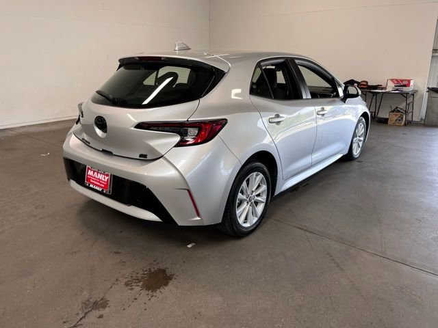 Used 2025 Toyota Corolla SE image 3
