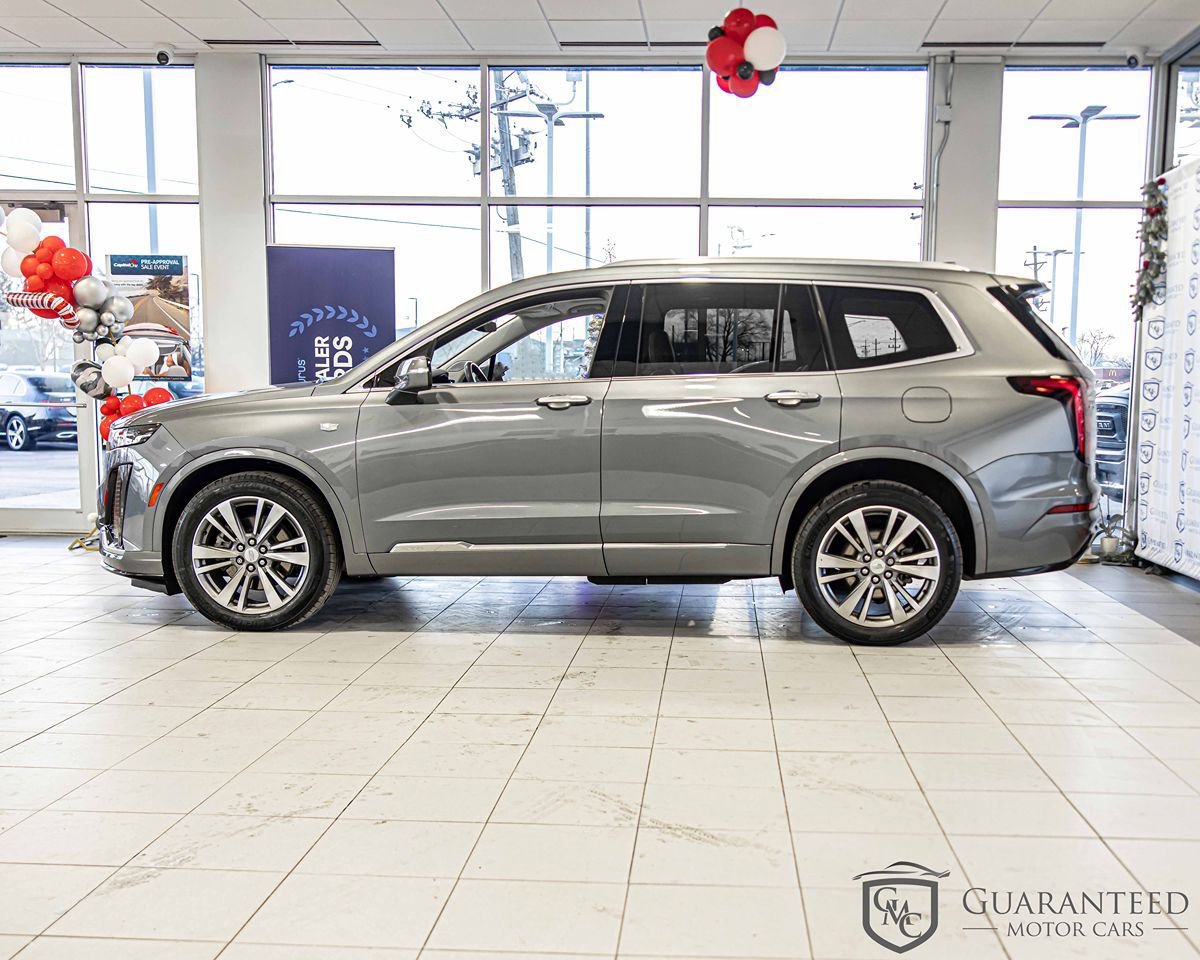 Used 2022 Cadillac XT6 Premium Luxury image 8
