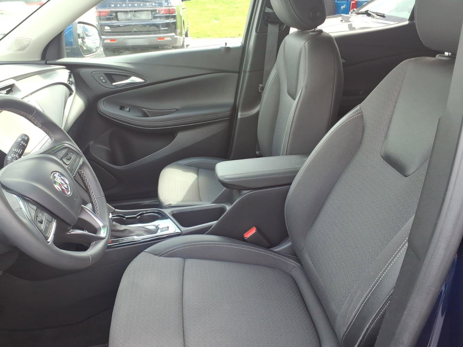 Used 2023 Buick Encore GX Preferred w/ Cold Weather Comfort Package AWD/4WD image 7