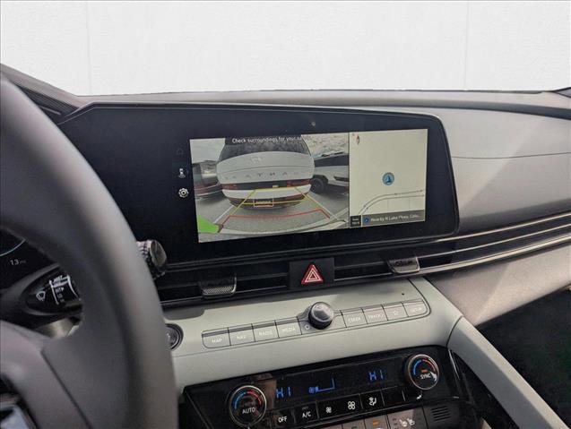 New 2025 Hyundai Elantra Limited FWD image 13