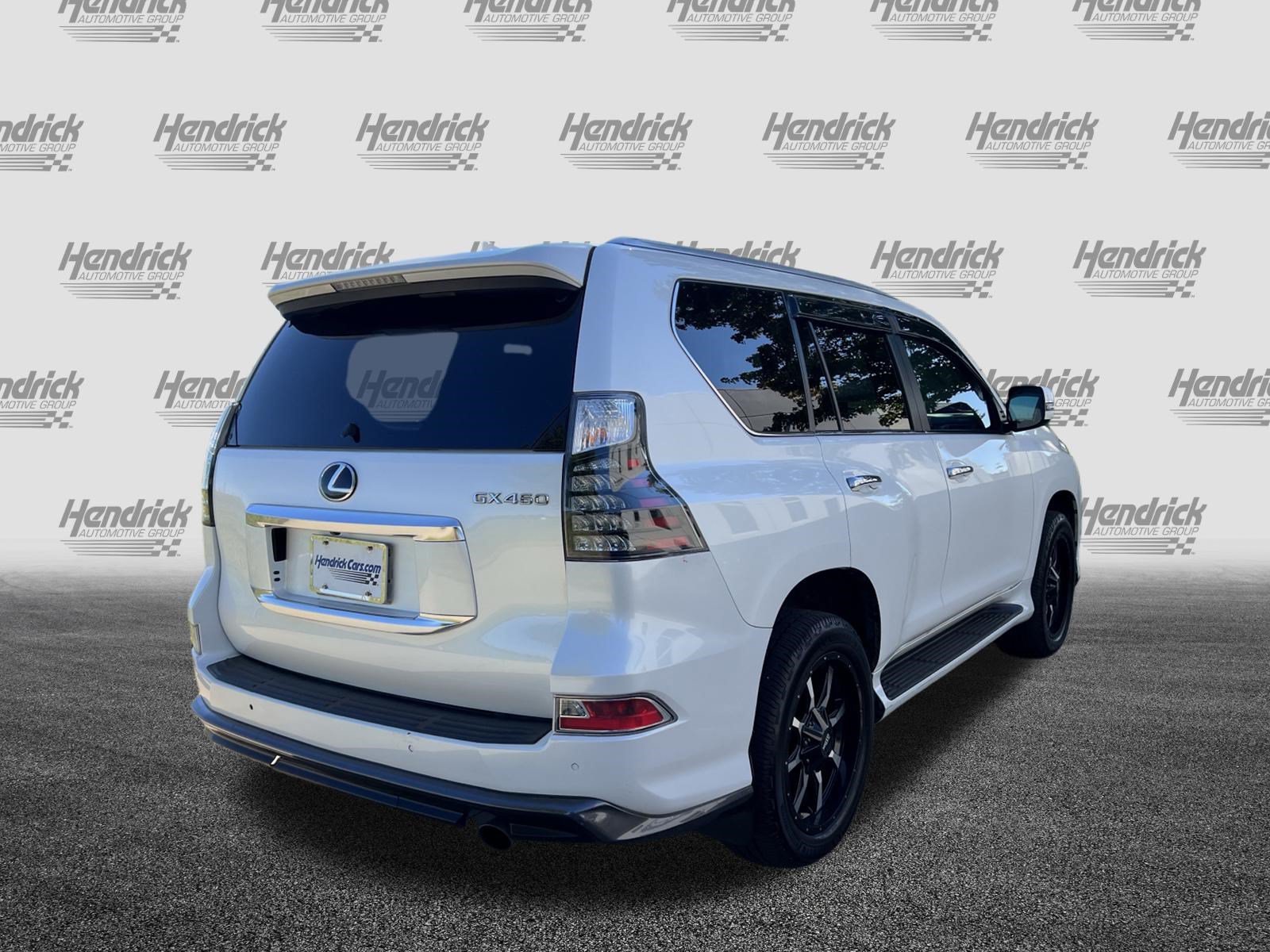 Used 2023 Lexus GX 460 Luxury w/ Sport Design Package AWD/4WD image 10