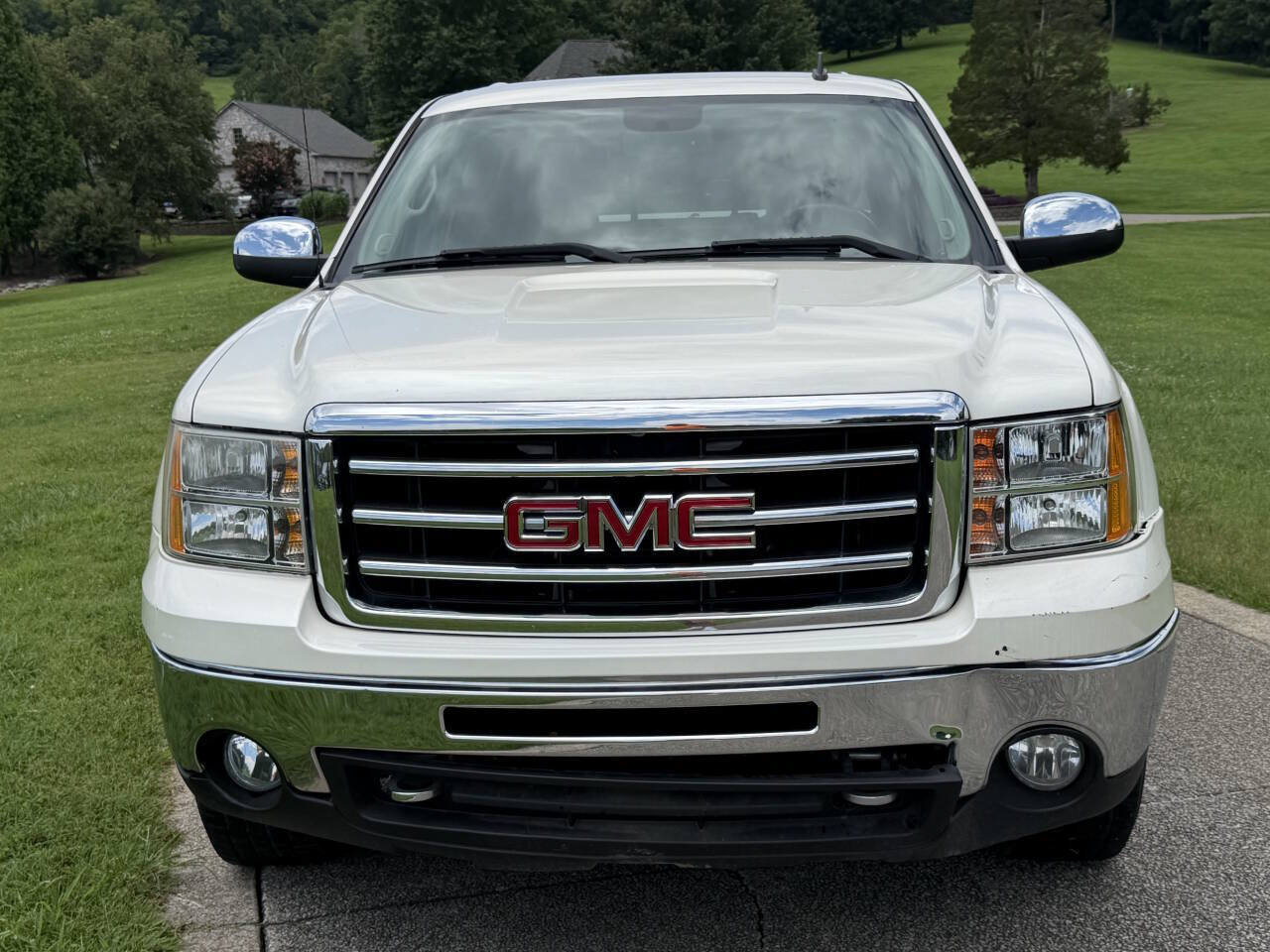 Used 2013 GMC Sierra 1500 SLT w/ SLT White Diamond Edition AWD/4WD image 14