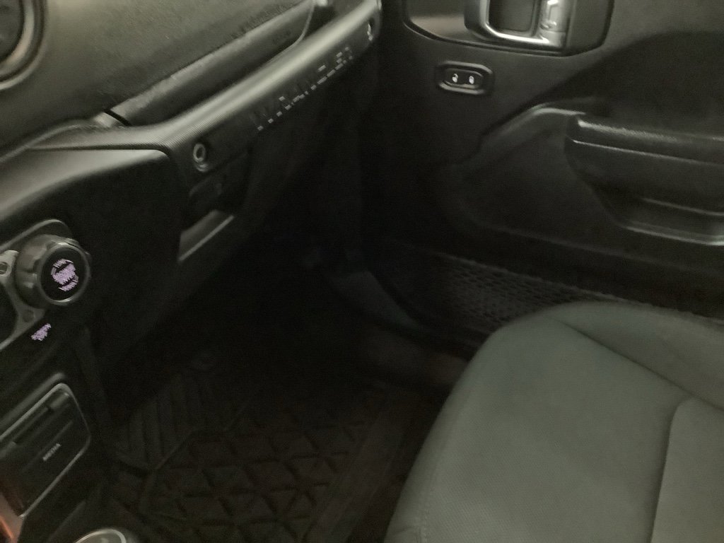 Used 2023 Jeep Wrangler Sport S image 25