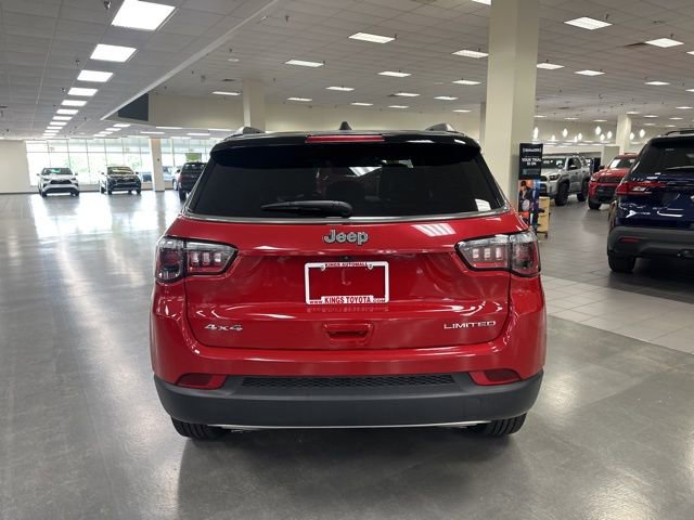Used 2023 Jeep Compass Limited AWD/4WD image 6