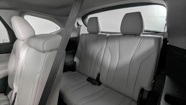 Used 2022 Acura MDX FWD w/ Technology Package image 18