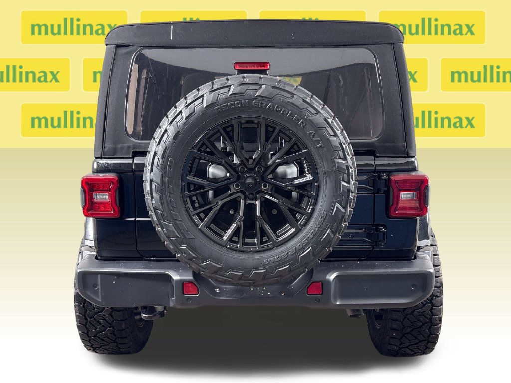 Used 2024 Jeep Wrangler Unlimited Sahara w/ Technology Group AWD/4WD image 10