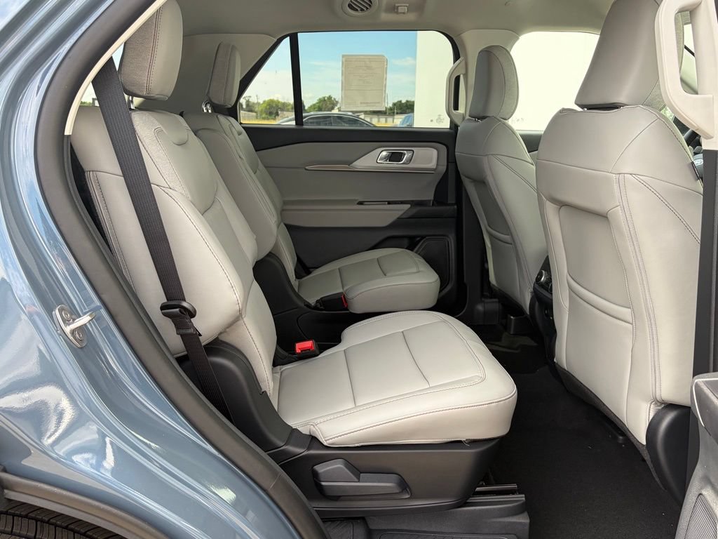 New 2026 Ford Explorer Active w/ Active Comfort Package AWD/4WD image 26