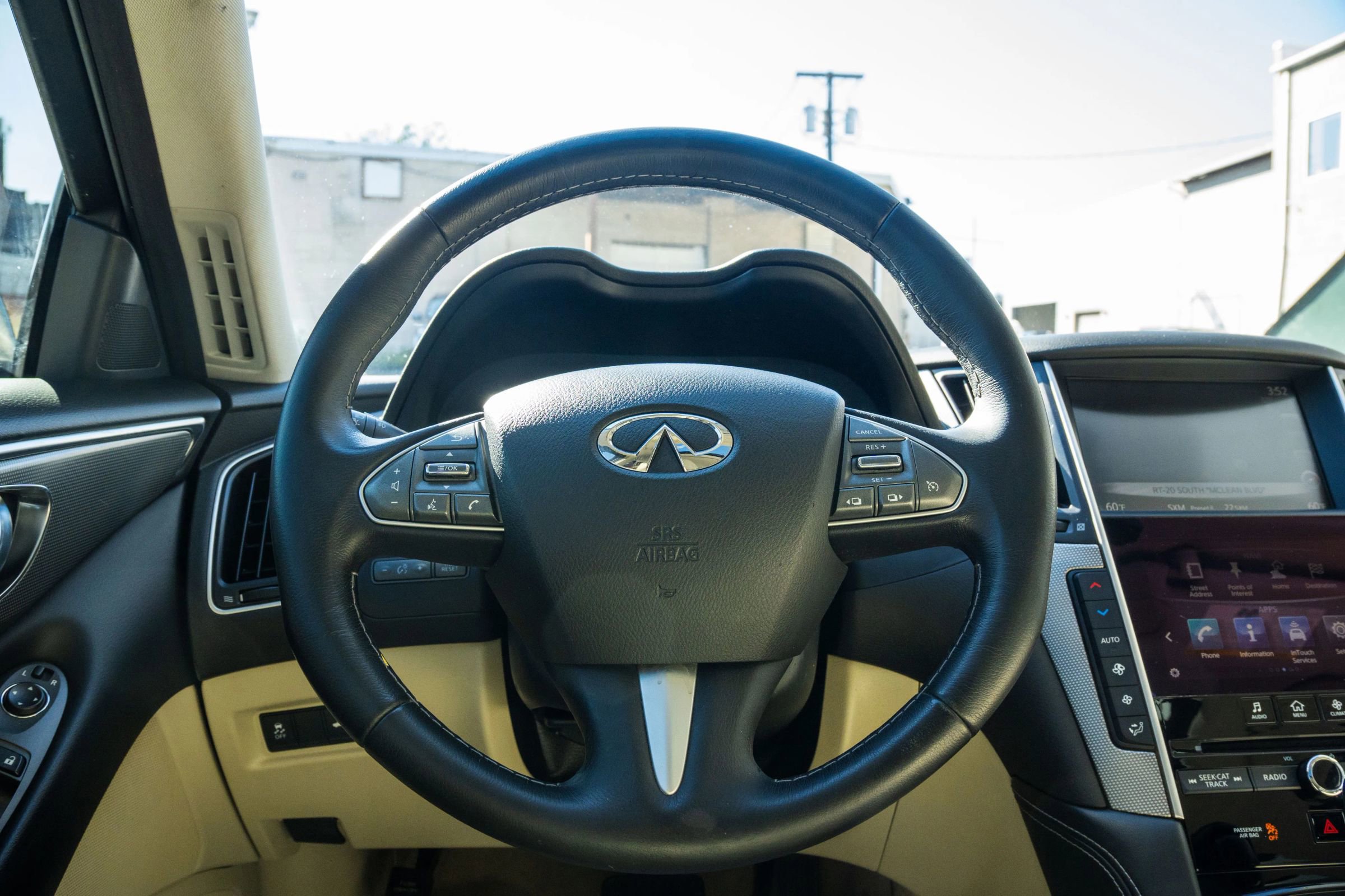 Used 2017 INFINITI Q50 Signature Edition image 14