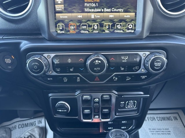 Used 2020 Jeep Wrangler Unlimited Sahara image 36