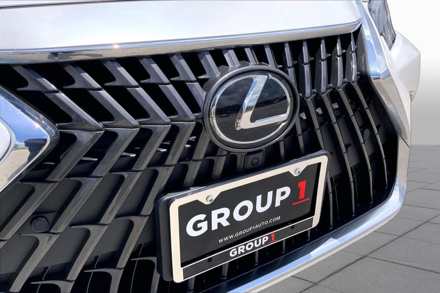 Used 2025 Lexus ES 350 Ultra Luxury FWD image 29
