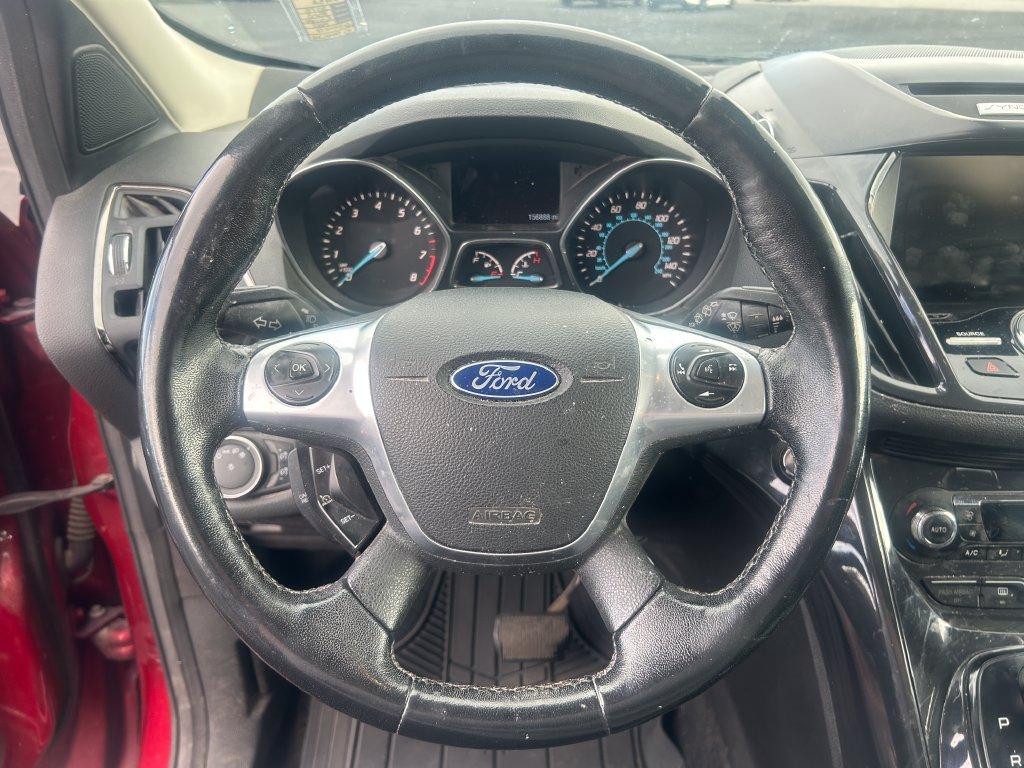 Used 2015 Ford Escape Titanium w/ Equipment Group 301A AWD/4WD image 19