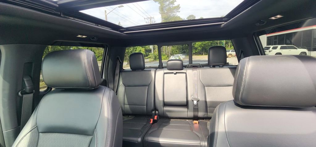 Used 2024 Ford F150 Lariat AWD/4WD image 11