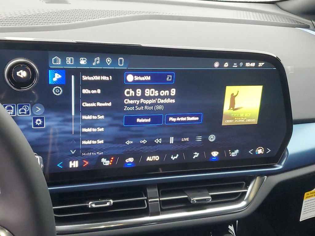 New 2026 Chevrolet Equinox EV LT image 23