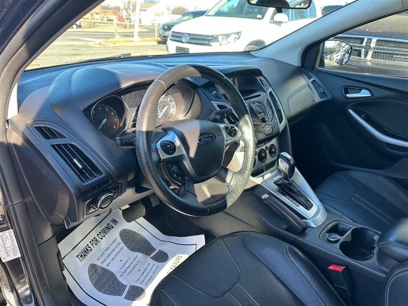 Used 2014 Ford Focus SE w/ Equipment Group 201A image 17