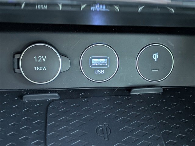 Used 2024 Genesis G70 2.5T w/ Sport Prestige Package image 23