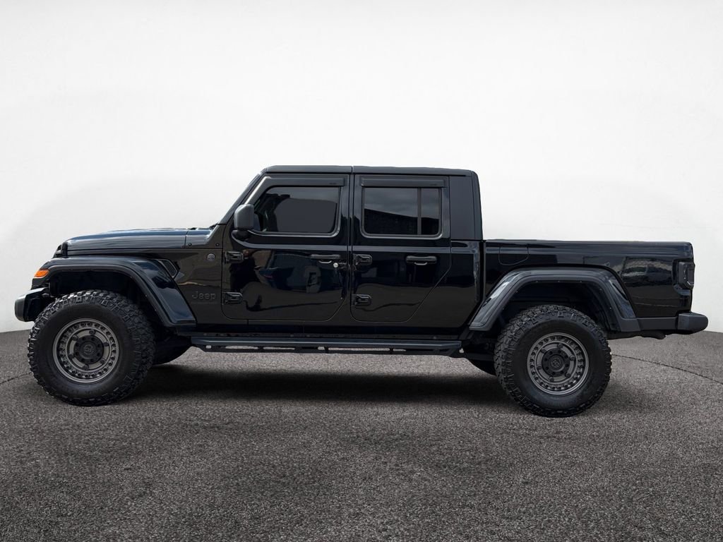 Used 2022 Jeep Gladiator Sport image 2