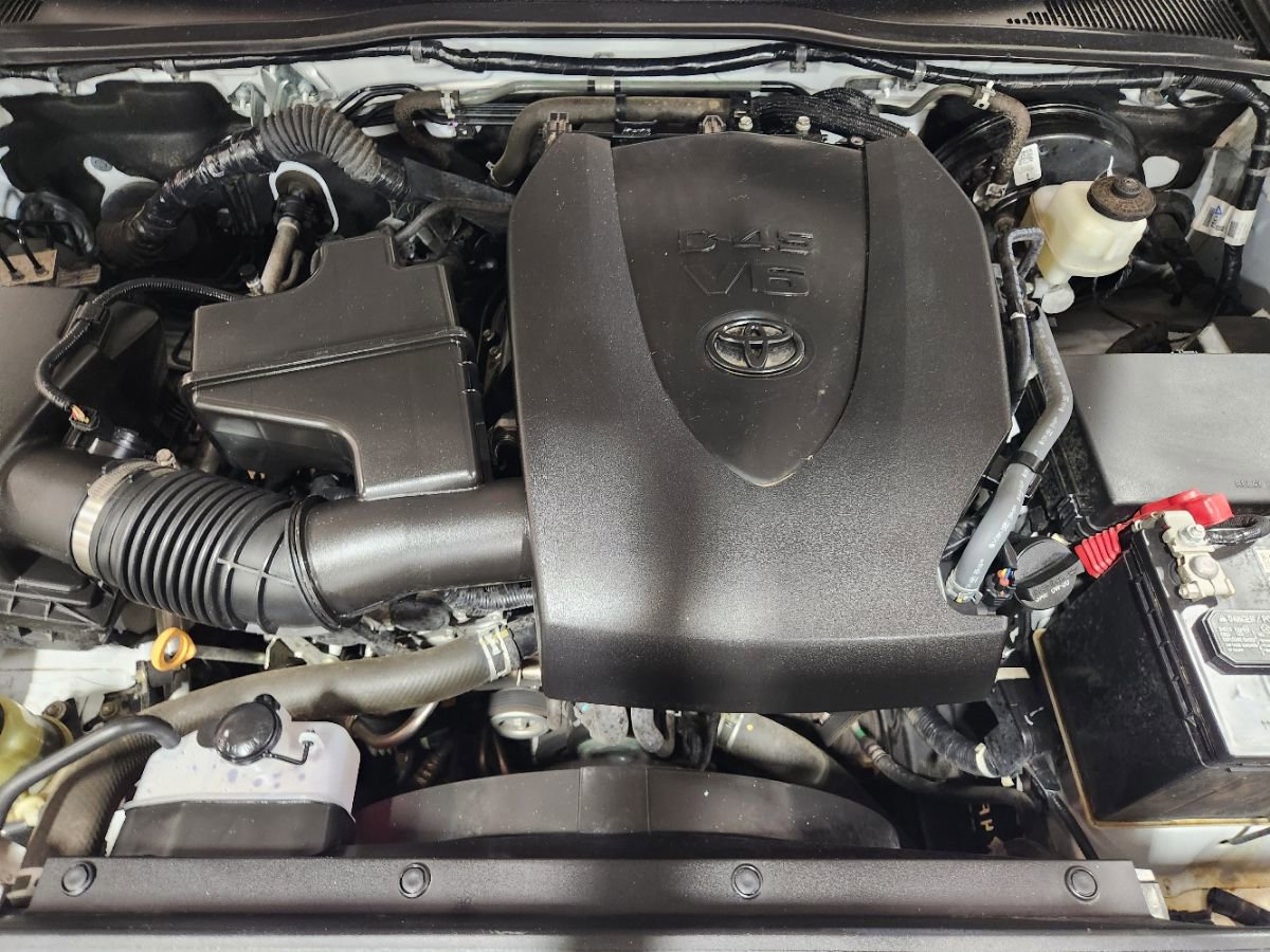 Used 2021 Toyota Tacoma SR5 RWD image 50