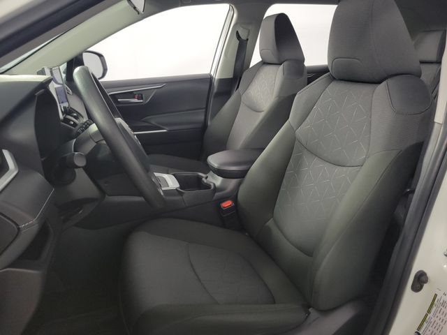 Used 2025 Toyota RAV4 XLE FWD image 11