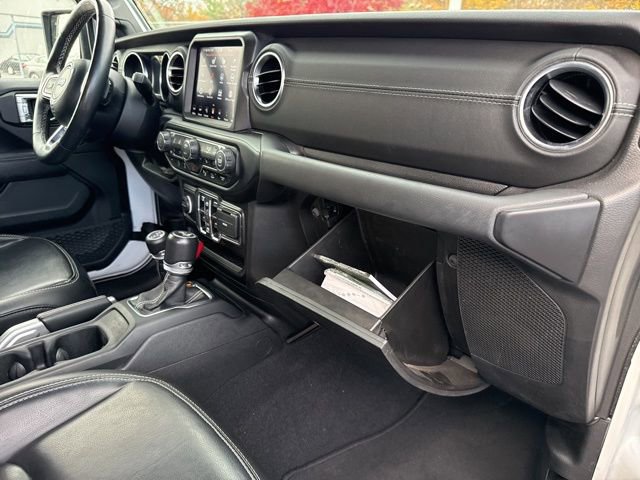 Used 2022 Jeep Wrangler Unlimited Sahara w/ LED Lighting Group image 31