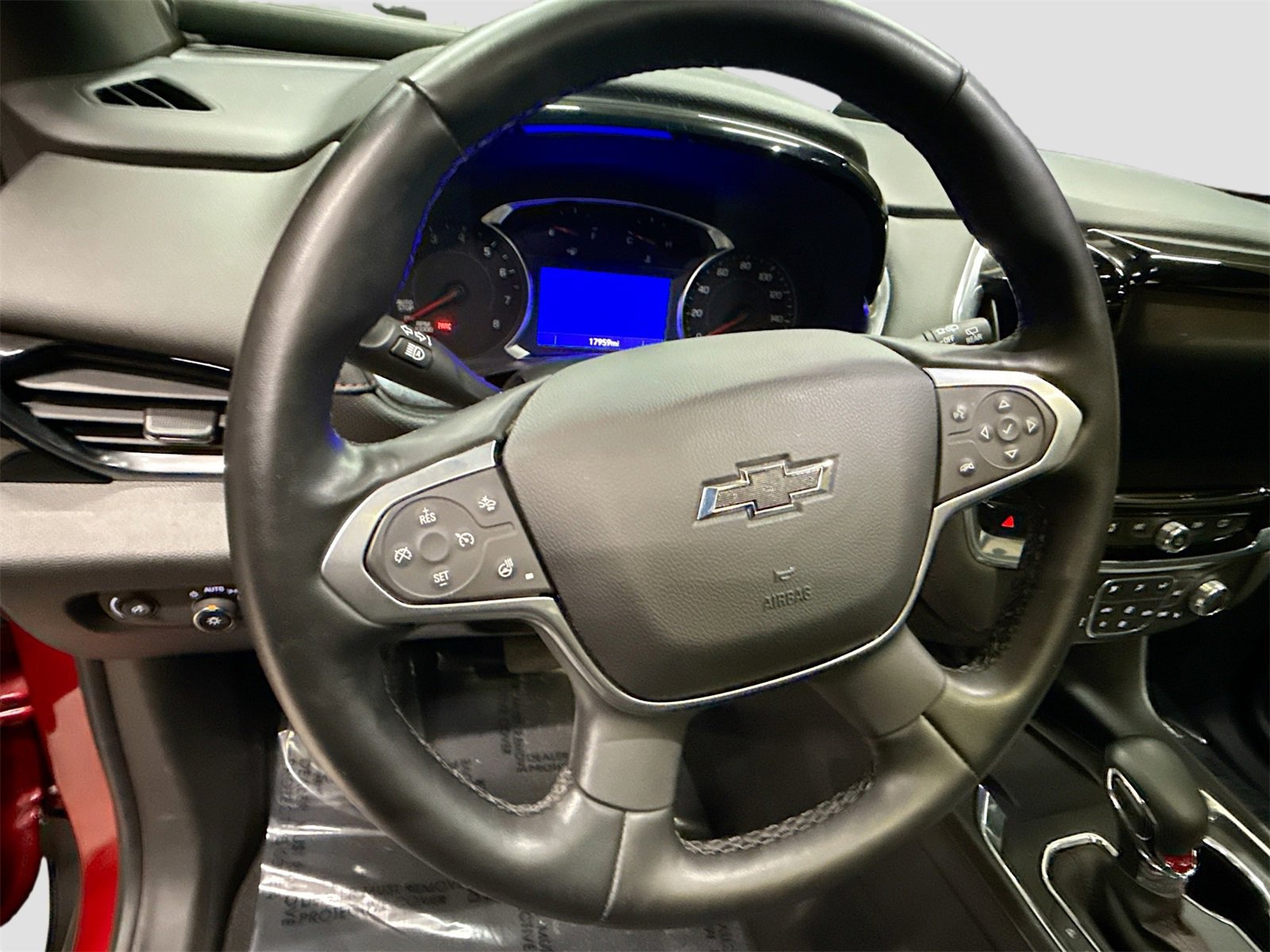 Used 2023 Chevrolet Traverse RS w/ LPO, Floor Liner Package image 11