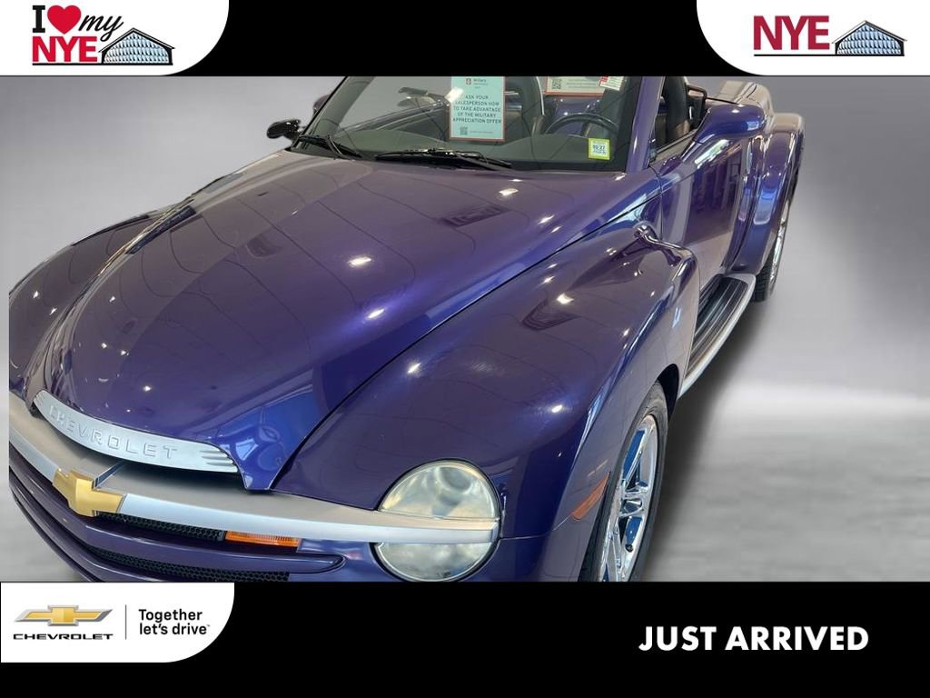 Used 2004 Chevrolet SSR w/ Preferred Equipment Group